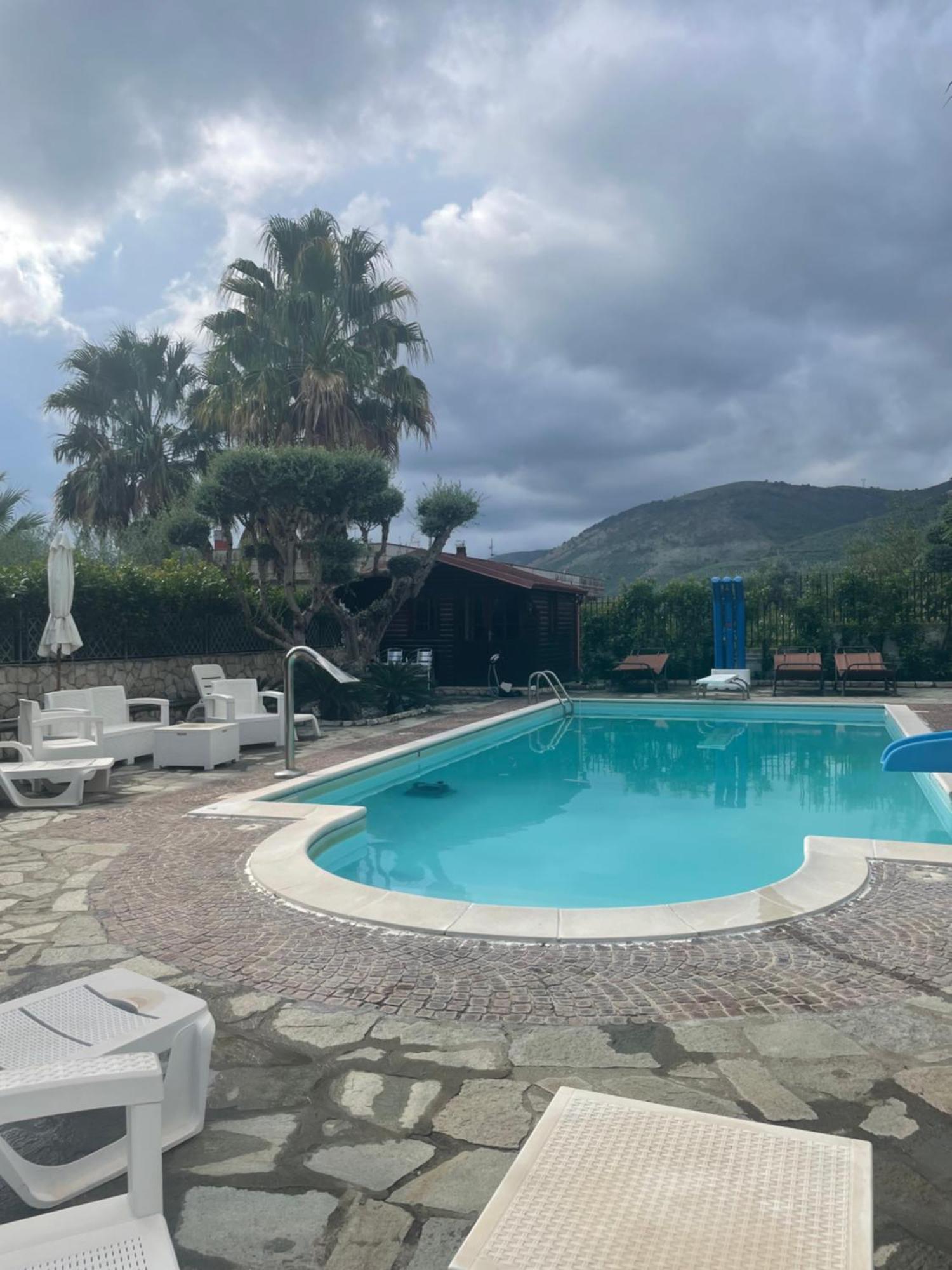 Villa Agata Forchia エクステリア 写真